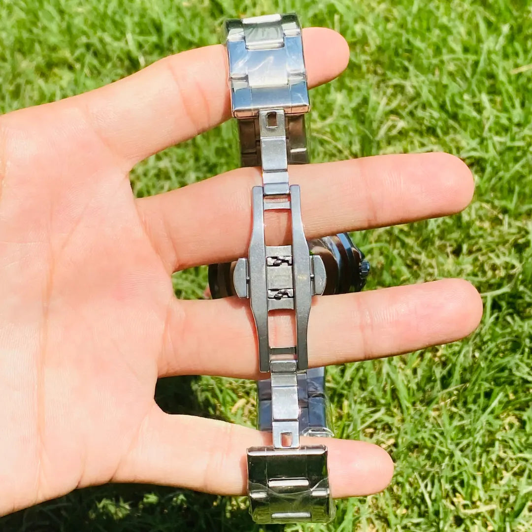 Rlx Silver + Black Dial Online in Pakistan
